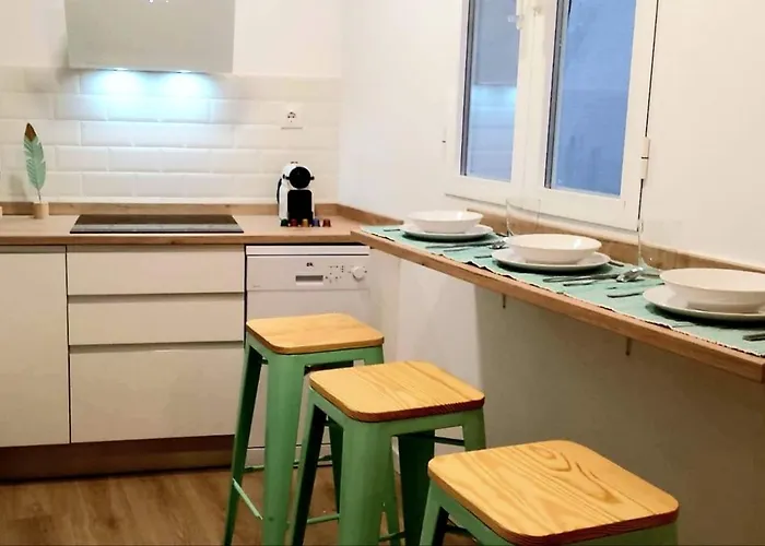 San Pedro Parking Gratis Coche Mediano アパート *