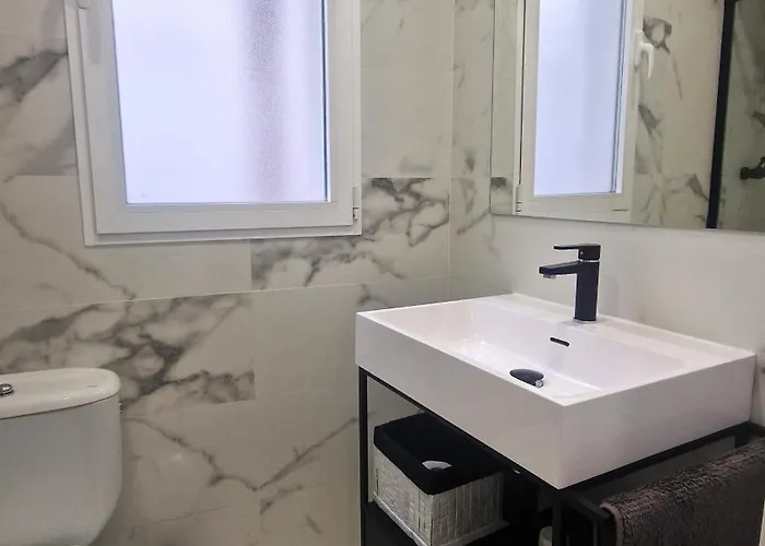 Апартаменты San Pedro Parking Gratis Coche Mediano