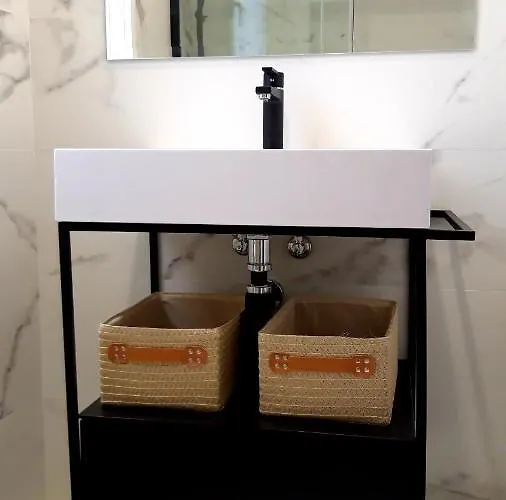 San Pedro Parking Gratis Coche Mediano * Кордова